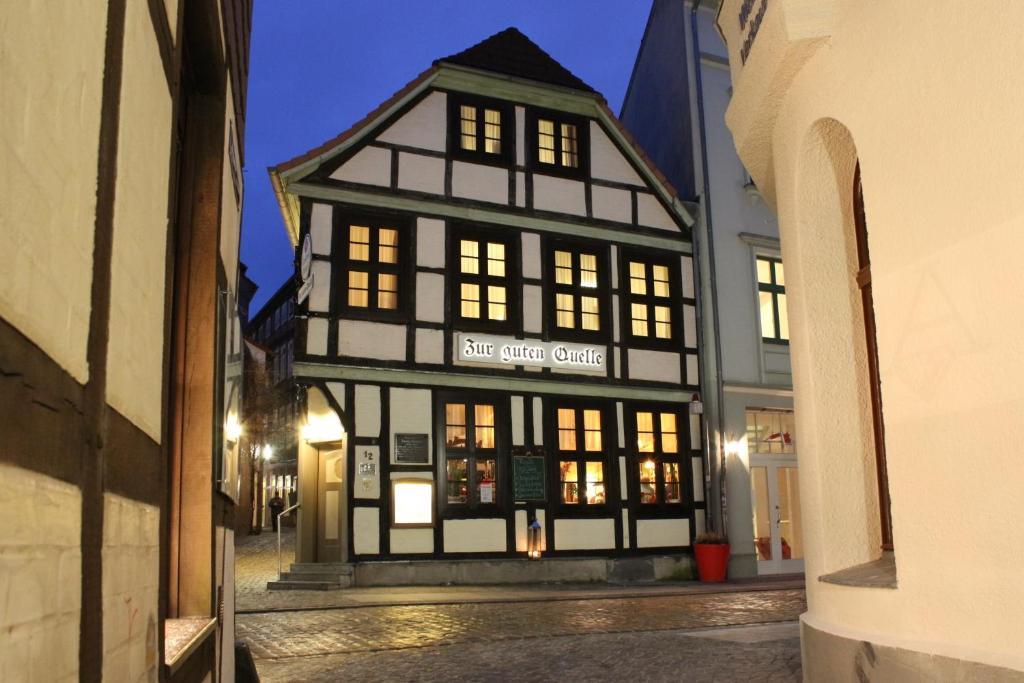 Gasthof Zur Guten Quelle Schwerin  Dış mekan fotoğraf